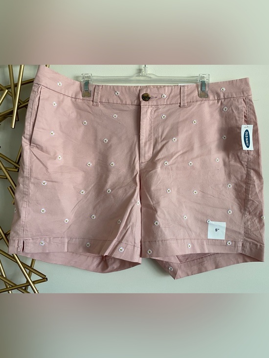 Old Navy Pants - NWT Old Navy Everyday Shorts Light Pink with White Embroidered Flowers 5 Inch 16